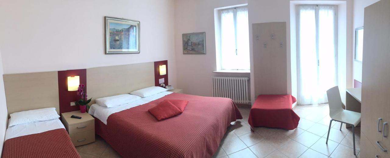 Albergo Riva Reno Di Leggiuno Ngoại thất bức ảnh